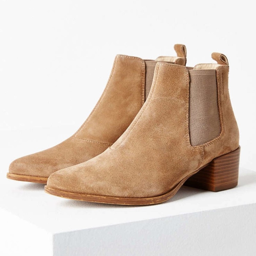 Vagabond Emira Beige Suede Ankle Chelsea Boots